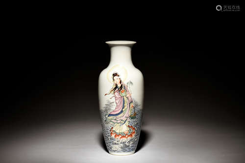 FAMILLE ROSE 'GUANYIN' VASE