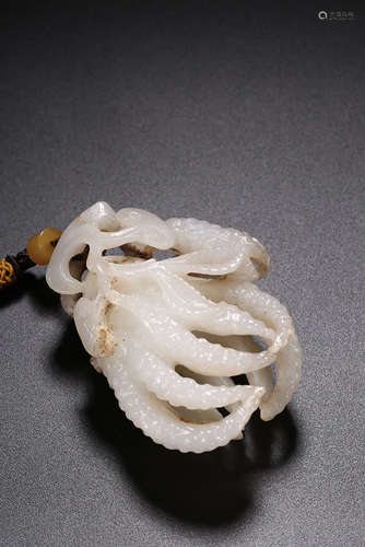 HETIAN WHITE JADE CARVED 'BUDDHA'S HAND CITRINE' FIGURE