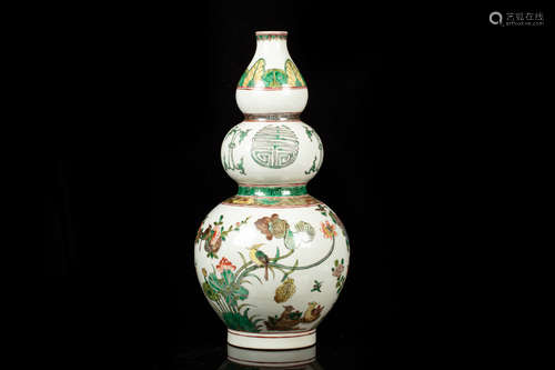 WUCAI 'FLOWERS AND BIRDS' TRIPLE GOURD VASE