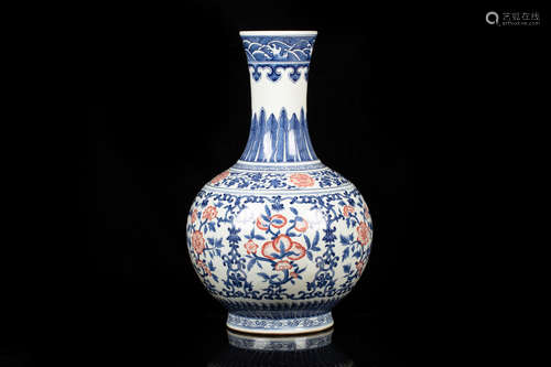 BLUE AND WHITE UNDERGLAZED RED 'FLOWERS AND VINES' VASE