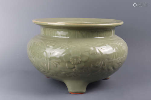 Longquan Kiln Porcelain Tripod Furnace
