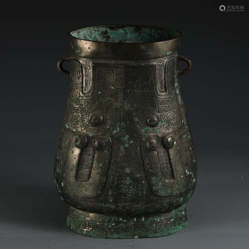 Archaic Bronze Ritual Vessel