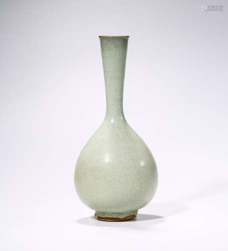 Ge Kiln Celadon-Glazed Porcelain Bottle Vase