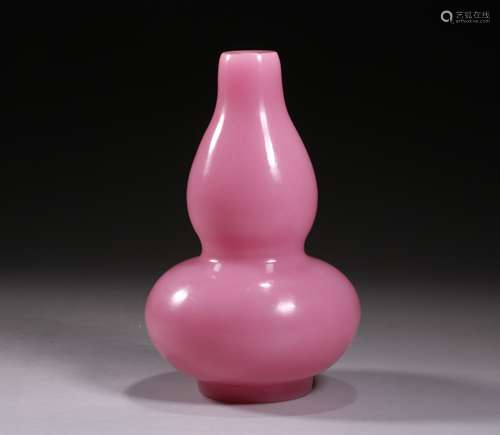 Pink Glass Double Gourd Vase