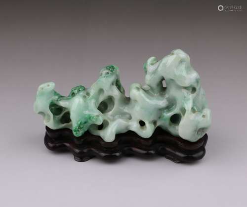 Carved Jadeite Brush Rest