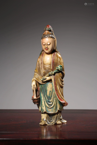 A PAINTED SOAPSTONE GUANYIN .QING PERIOD 清