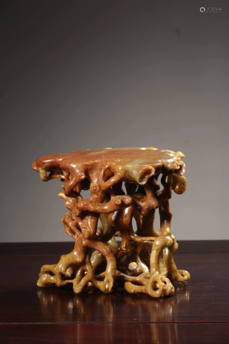 A CARVED SOAPSTONE SHORT TABLE.REPUBLIC PERIOD 民