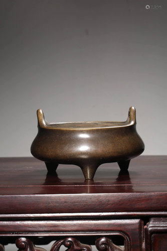 A BRONZE TRIPOD CENSER.QING PERIOD 清 “