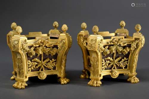 Paar schwere feuervergoldete Bronze Empire Jardinièren mit durchbrochener Wandu
