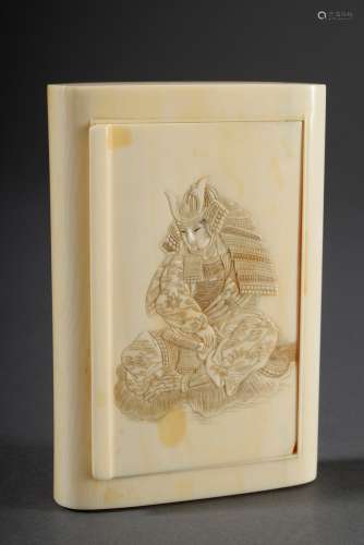 Japanische Elfenbein Schnupftabakdose mit Relief Schnitzereien 