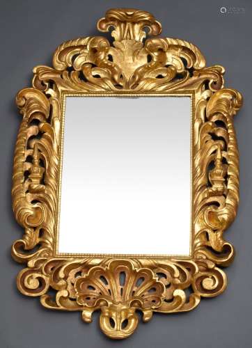 Opulenter Barock Spiegel mit reicher Vergoldung und geschnitztem Muschelwek, An