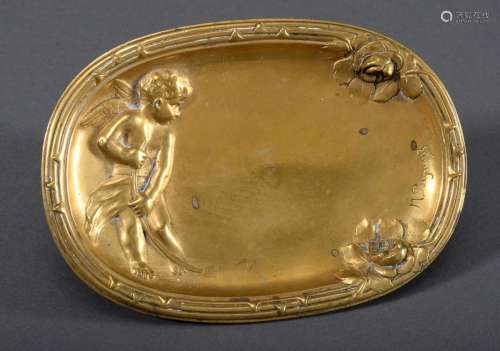 Kleines vergoldetes Bronze Schälchen mit Reliefdekor 