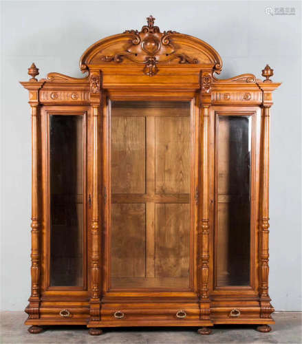 A  EUROPEAN STYLED FRANCE CARVED WOOD CABINET
