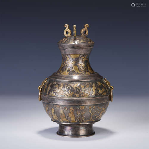 CHINESE PURE SILVER GILT DOUBLE HANDLE VASE AND COVER