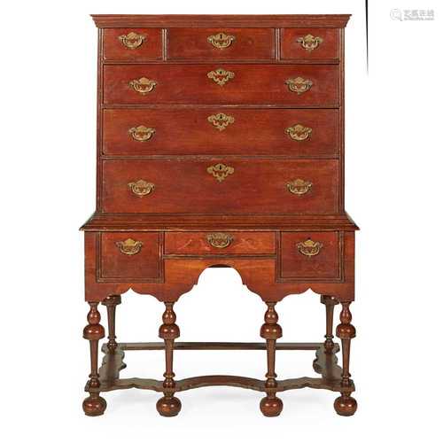 QUEEN ANNE OAK CHEST-ON-STAND EARLY 18TH CENTURY