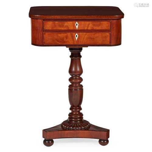 REGENCY MAHOGANY LAMP TABLE EARLY 19TH CENTURY