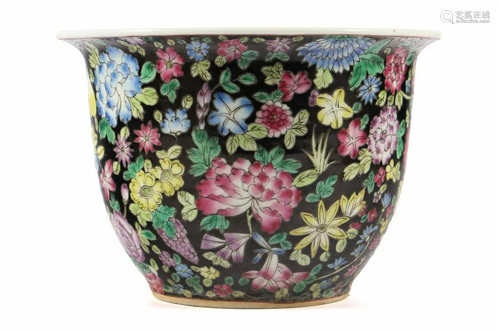 Porcelain flower pot with rich polychrome decoration