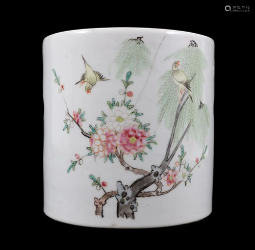 Porcelain pot with decoration of flowers and birds