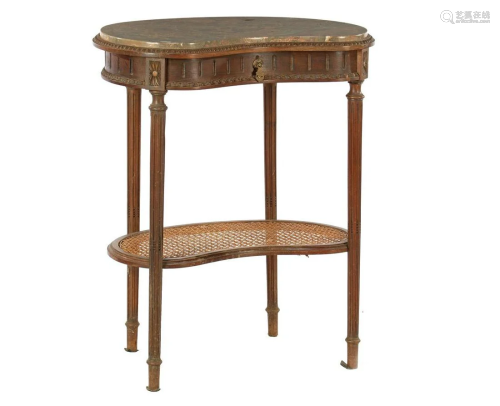 Kidney-shaped table in Louis Season style