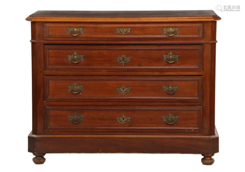 Walnut Dutch 4-drawer chest of drawers