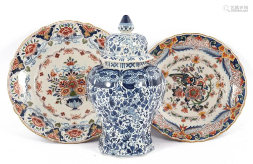 Tichelaar Makkum earthenware pot with blue decoration
