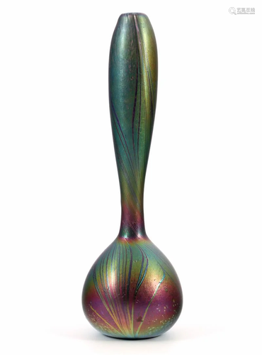 Design John Ditchfield, colored glass irised vase