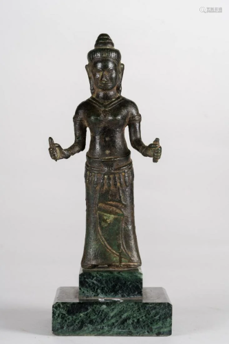 Arte Sud-Est Asiatico A bronze female deity figure