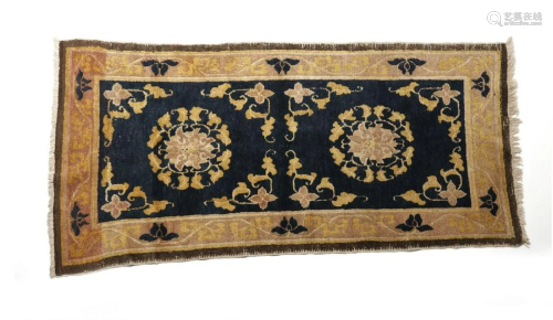 Arte Cinese A Ningxia carpet China, 18th-19th century