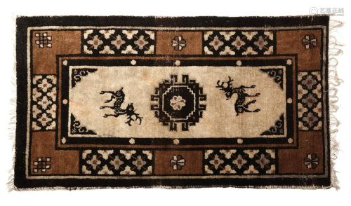 Arte Cinese A carpet decorated with deers China/Tibet,