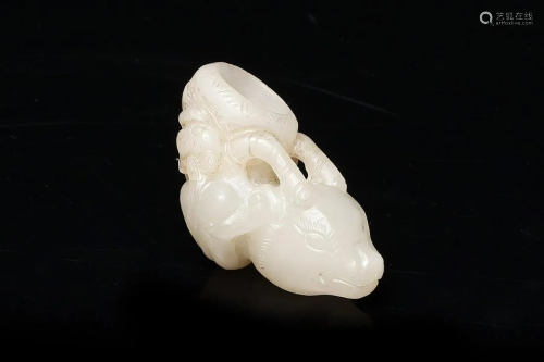 Arte Cinese A small white jade brush washer China,