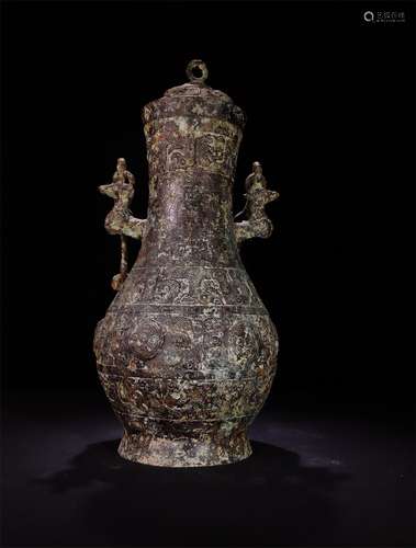 A Chinese Bronze Container