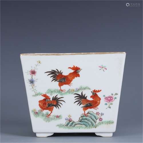 A Chinese Famille-Rose Porcelain Flower Pot