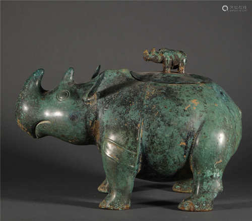 Bronze rhinoceros ornament from Han漢代青銅仿生犀牛尊