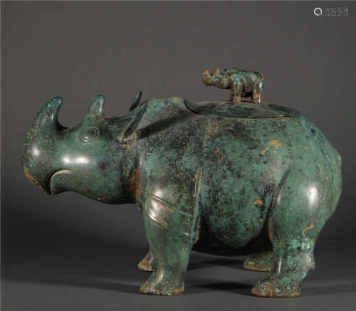Bronze rhinoceros ornament from Han漢代青銅仿生犀牛尊