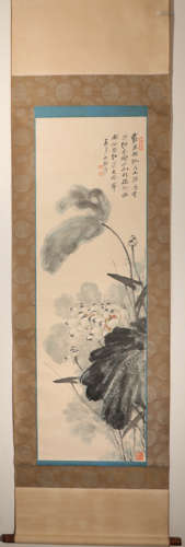 Vertical ink flower painting by Daqian Zhang from ancient China中國水墨花卉畫
張大千
紙本立軸