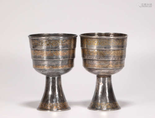 a pair of silver and gilding wine cups from Song宋代銀鎏金酒杯一對