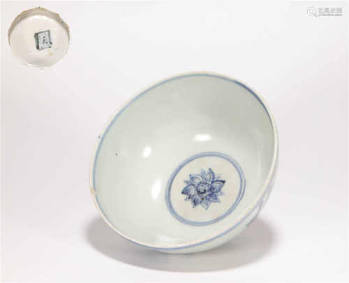Blue and white bowl from Yuan元代青花碗
