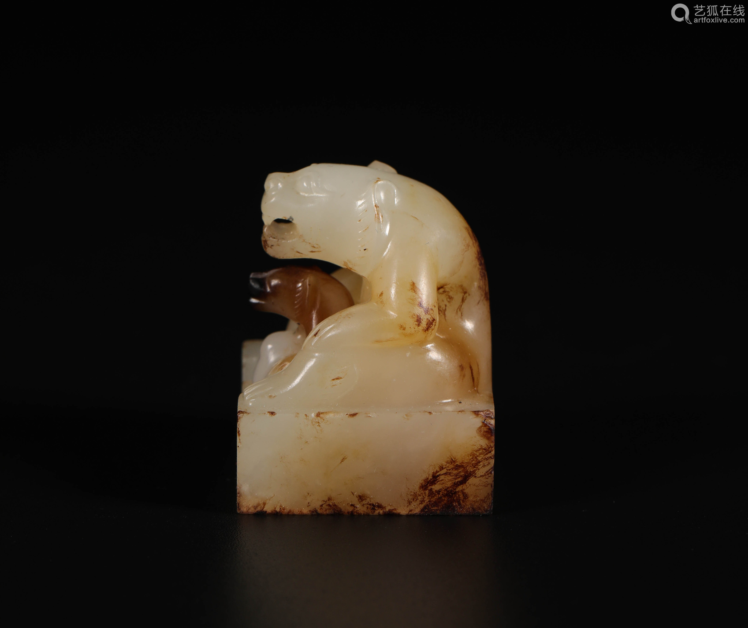 hetianjadesealinbearformfromhan汉代和田玉熊钮印章