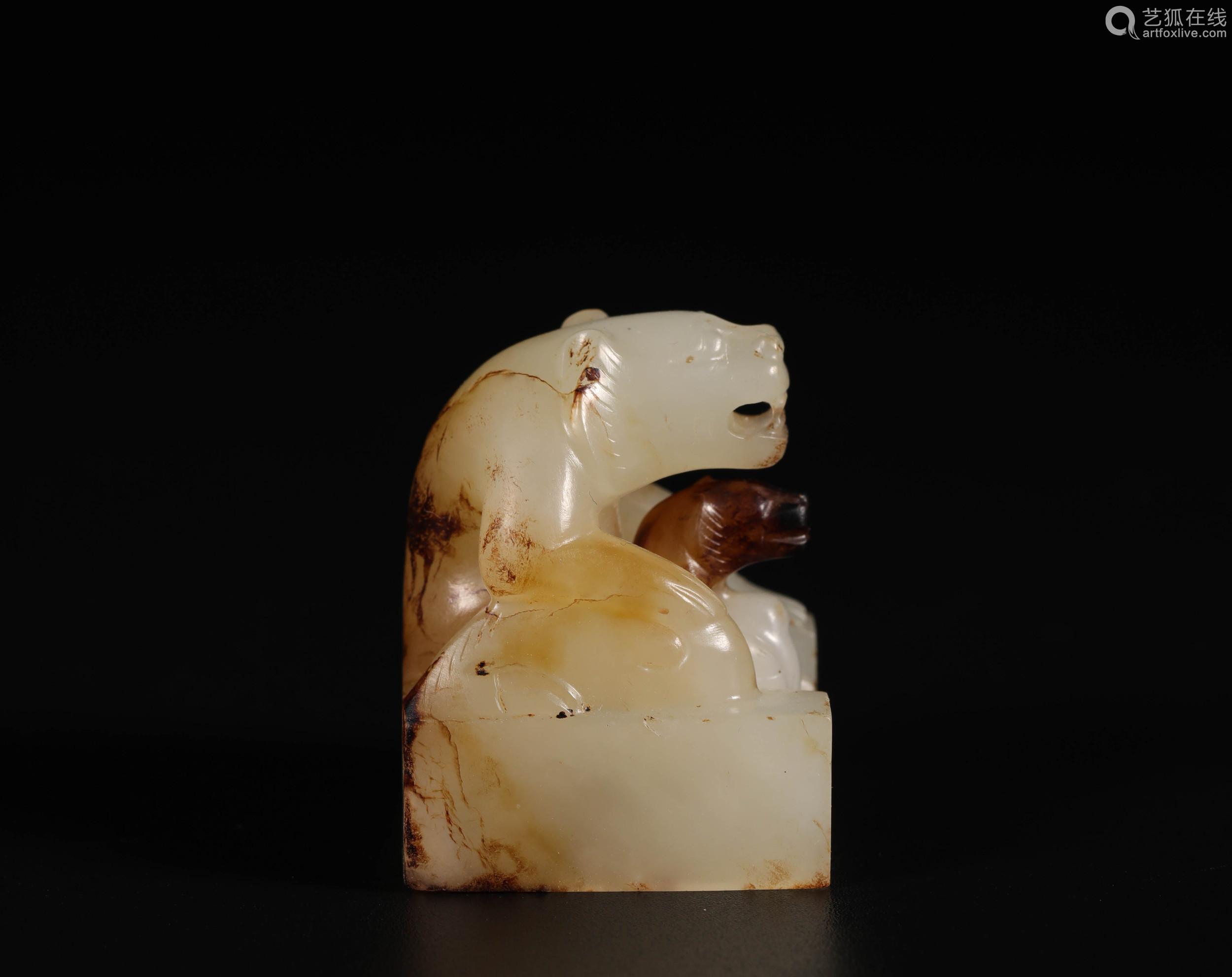 hetianjadesealinbearformfromhan汉代和田玉熊钮印章