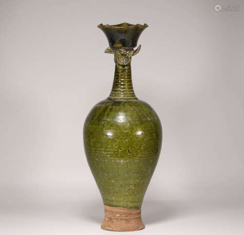 Green glazed vase from Liao辽代綠釉凤首瓶