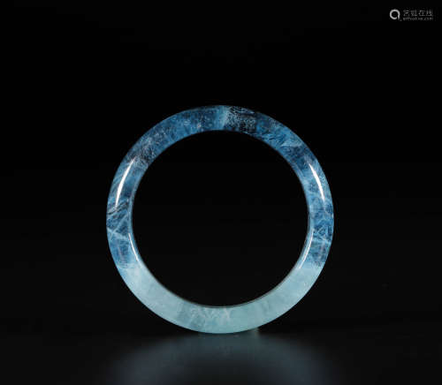 Aquamarine bracelet from Qing清代海藍寶石手鐲