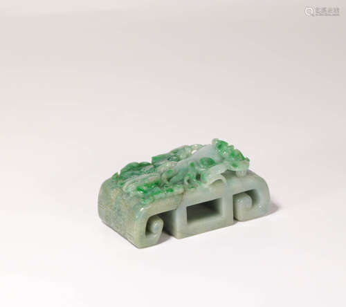 Green jade writing brush holder from Qing清代翡翠百财笔架