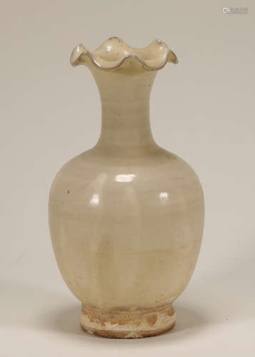 Song Dynasty - White Porcelain Vase