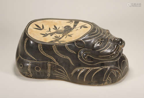 Song Dynasty -  Cizhou Ware Tiger Shape Pillow