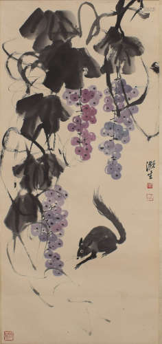 A CHINESE MOUSE&GRAPE PAINTING SCROLL QI BAISHI MARK