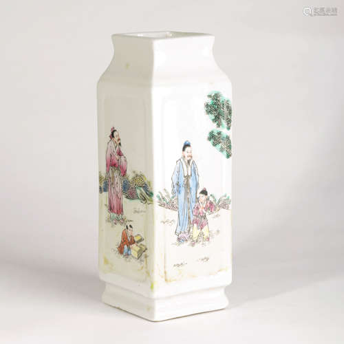 A FAMILLE ROSE FIGURES PORCELAIN SQUARE VASE