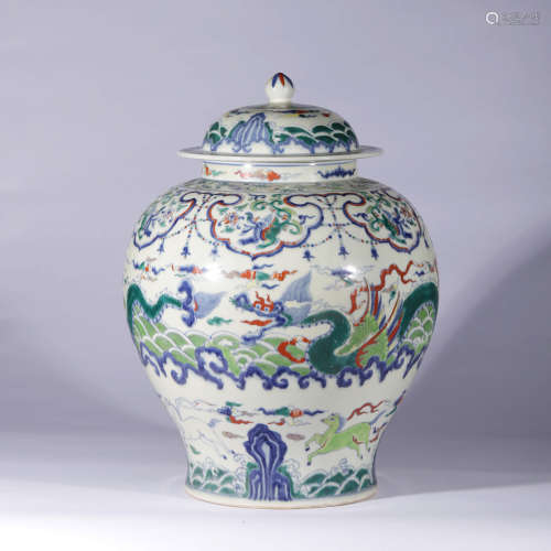 A DRAGON PATTERN DOUCAI PORCELAIN JAR WITH COVER