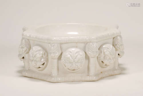 Tang Dynasty - Beast Pattern White Porcelain Inkbed