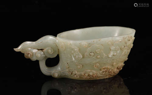 Qing Dynasty - Ruyi Pattern Hetian Jade Cup