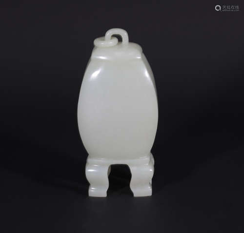 White Jade Vase Qing Style